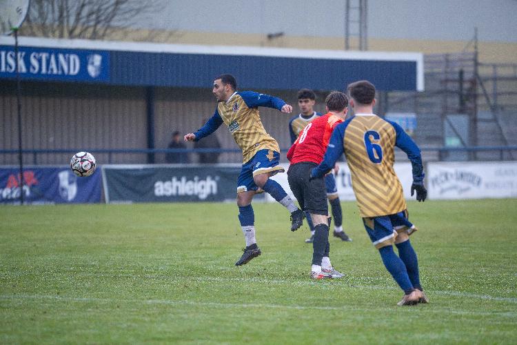 Match Report : Enfield Borough 3-3 NW London Despite leading twice, a late exchange of goals meant a draw for NW London against Enfield Borough. Lamine Gomes's splendid strike was not enough as Enfield drew the game 3-3 in the final minutes.